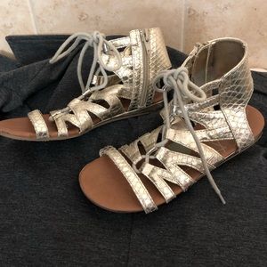 Gladiator Kenneth Cole reaction gold sandal kids